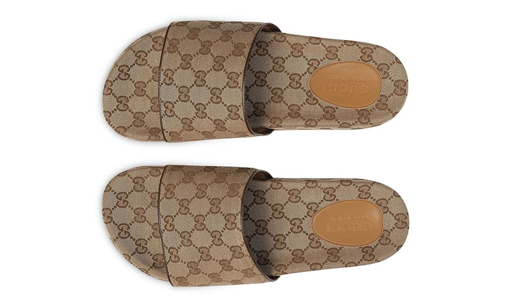 Gucci GG Supreme print slides
