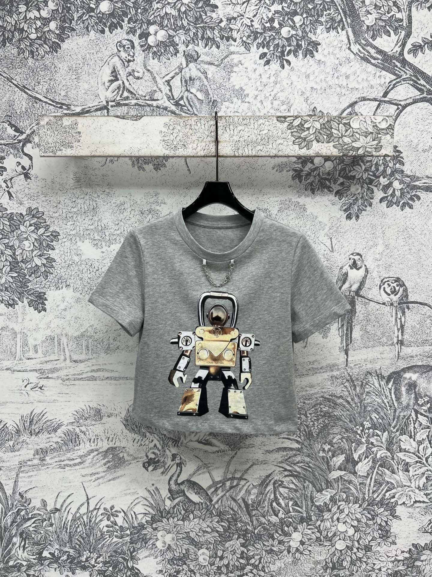 LV 25 Robot  On The Chest T-Shirt Grey Cotton – Accessorio premium elegante